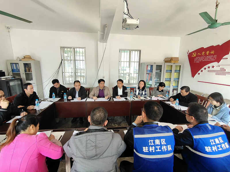 /QJ_832017588005.jpg 集团副总经理韦义勇讲话.jpg