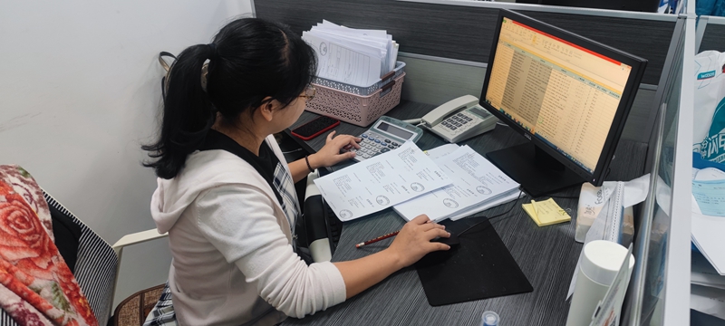 /QJ_489154264472.jpg 工作中.jpg