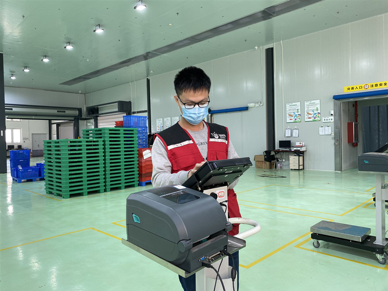 /QJ_481660506441.jpg 4.分拣员调试电子秤_副本.jpg