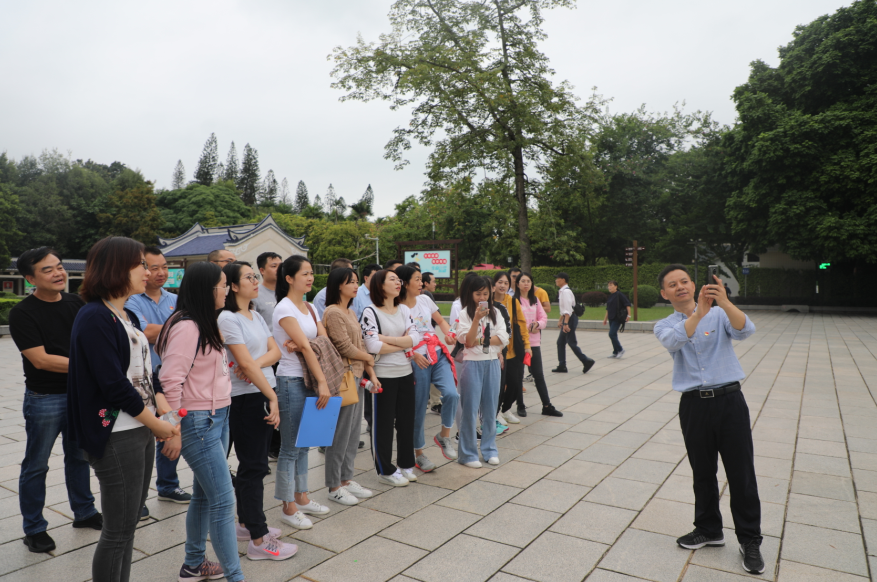 /QJ_281388741365.png 讲解革命先烈事迹.png