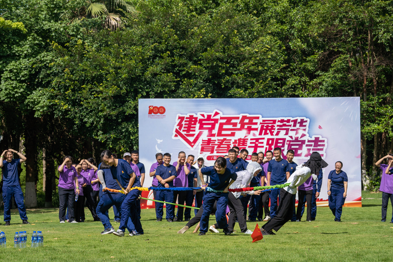 /QJ_832159380825.jpg 党日联建活动.JPG