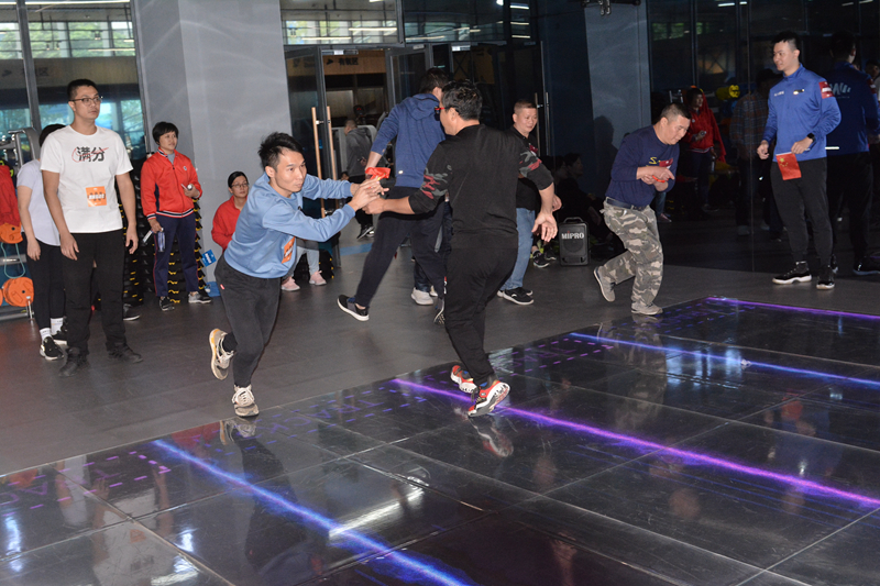 /QJ_792554431274.jpg 往返竞技跑.jpg