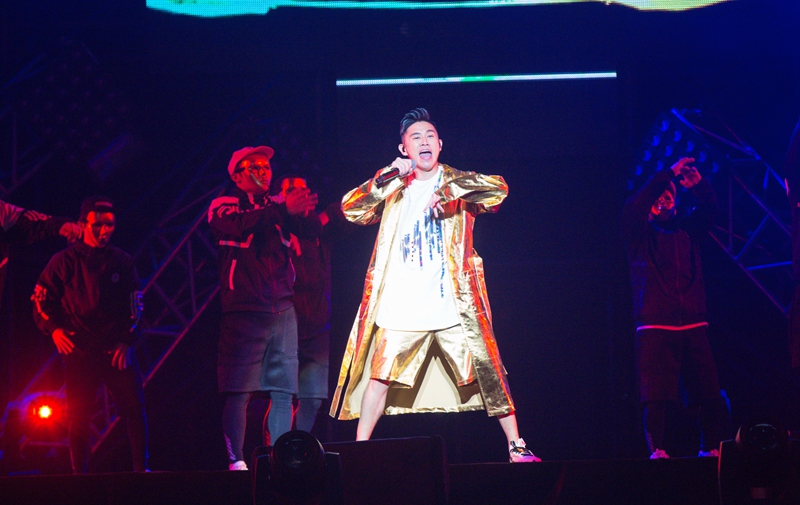 /QJ_436321544539.jpg “MC JIN 欧阳靖 IAMHIPHOPMAN巡回_副本.jpg