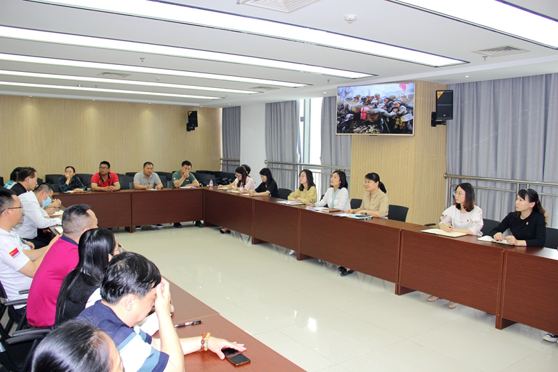 /QJ_913872126108.jpg C7(中国)市场公司机关党支部党员大会分享红色故事、诵读烈士家书.jpg