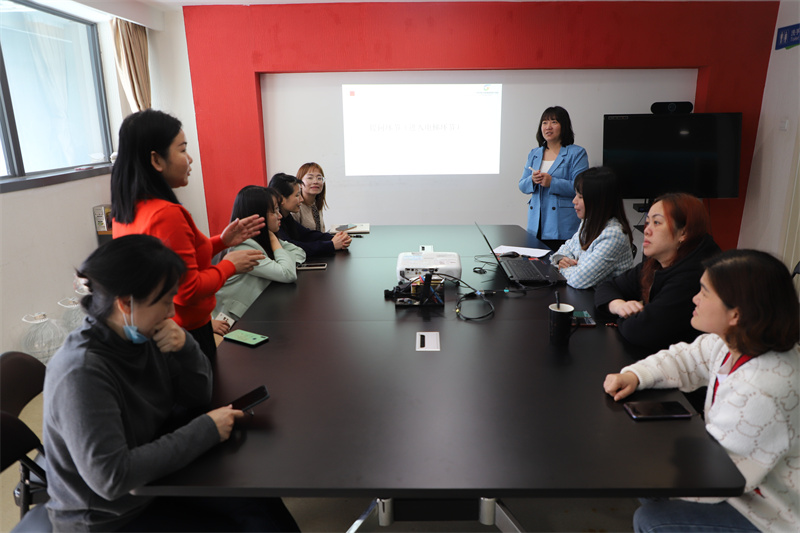 /QJ_690195578065.jpg 培训互动.jpg