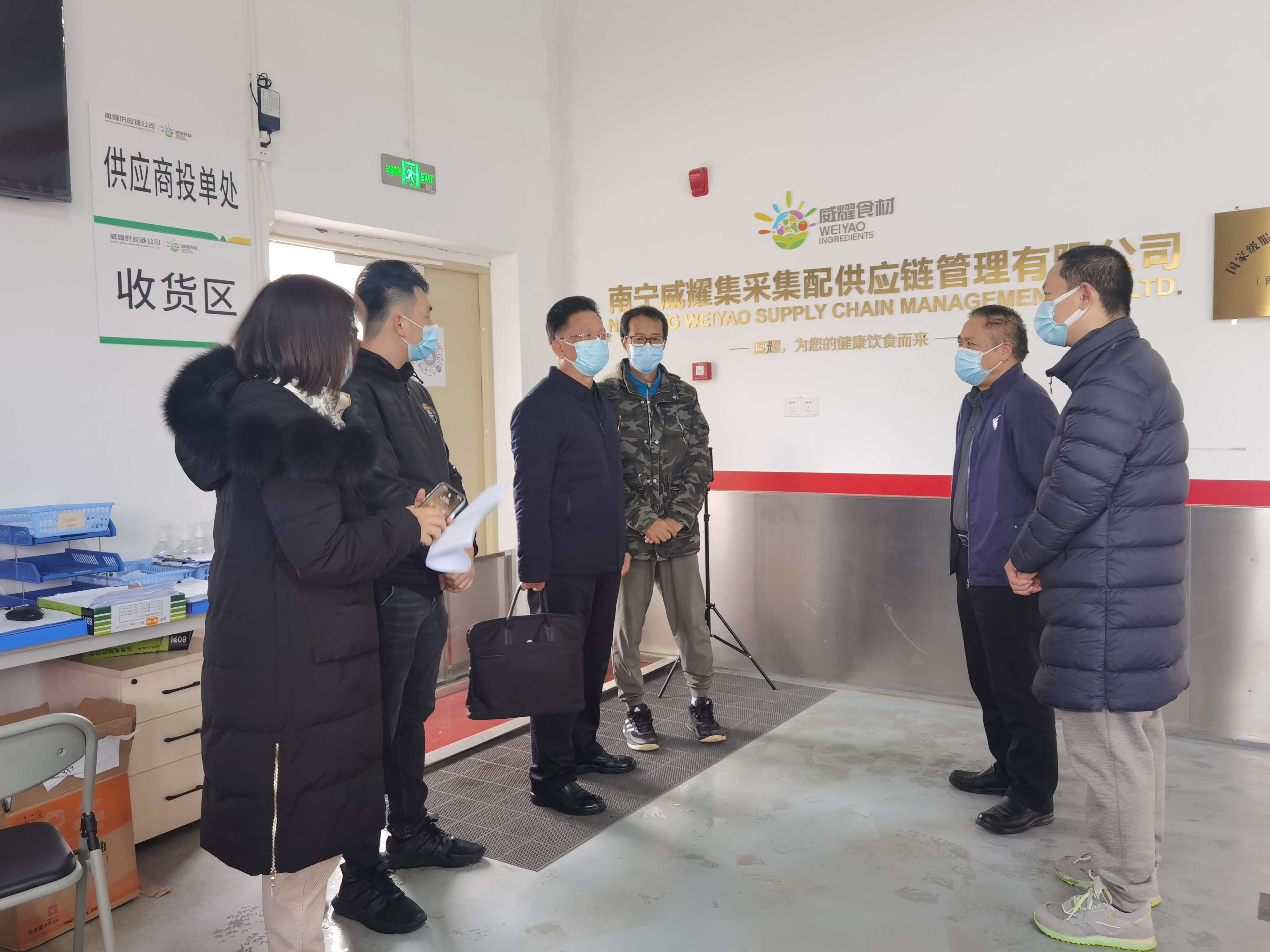 /QJ_135060802790.jpg 在五象配送基地实地检查疫情防控工作落实情况照片.jpg