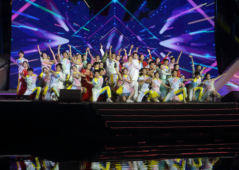 /QJ_007223019204.jpg 064A2300.JPG