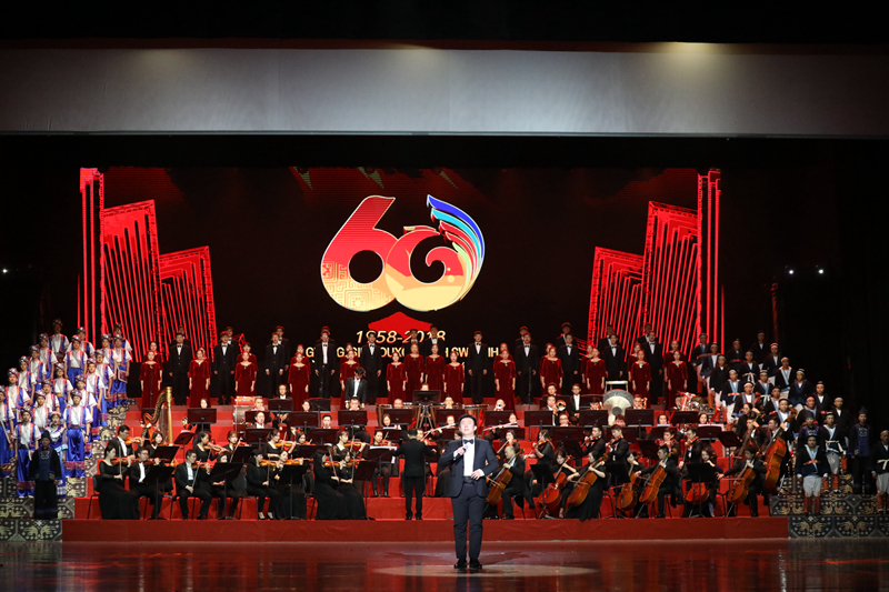 /QJ_762997149784.jpg 广西壮族自治区成立60周年《壮志飞扬》文艺晚会.JPG